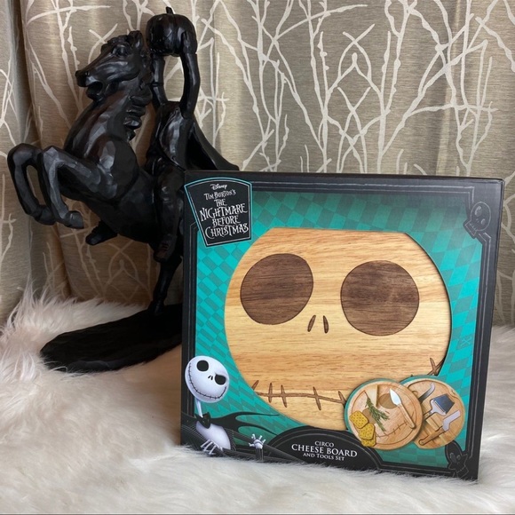 DISNEY DISNEYLAND JACK SKELLINGTON NBC KITCHEN CHEESE CHARCUTERIE WINE CHRISTMAS - Picture 2 of 9